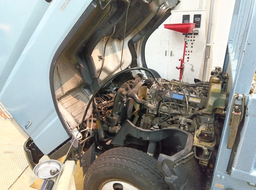 日産アトラス (三菱ふそうキャンター) 4P10 セレストケア エンジン内部洗浄 DPF洗浄