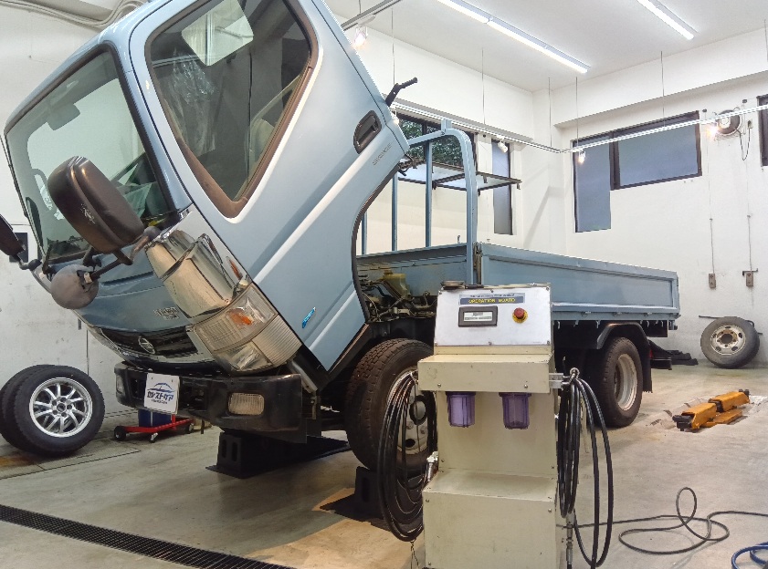 日産アトラス (三菱ふそうキャンター) 4P10 セレストケア エンジン内部洗浄 DPF洗浄